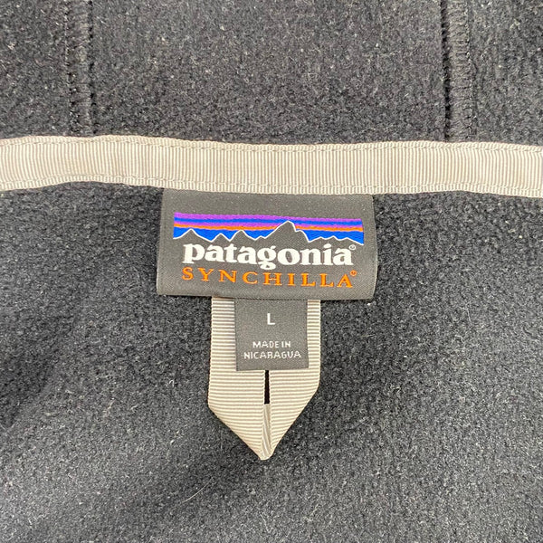 【曜日割引対象外】 パタゴニア PATAGONIA 17年製 シンチラ スナップT フーディー 25462 パーカ ブラック Lサイズ 201MT-4769 VB
