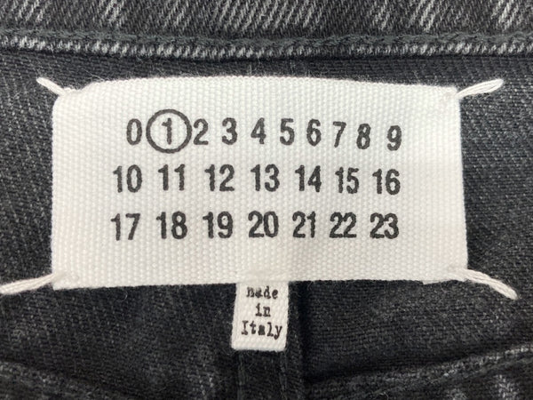 メゾンマルジェラ Maison Margiela スラッシュ ディテール カット アウト ジーンズ SLASH DETAIL CUT OUT JEANS DENIM BLACK 黒 S51LA0051 S30743 デニム 無地 グレー 104LB-7