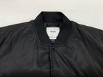 ダブルタップス WTAPS TEAM JACKET NYLON TWILL チーム ジャケット クロスボーン ツイル ブルゾン 刺繍 BLACK 黒 212TQDT-JKM01 SIZE04 ジャケット ロゴ ブラック 104MT-758