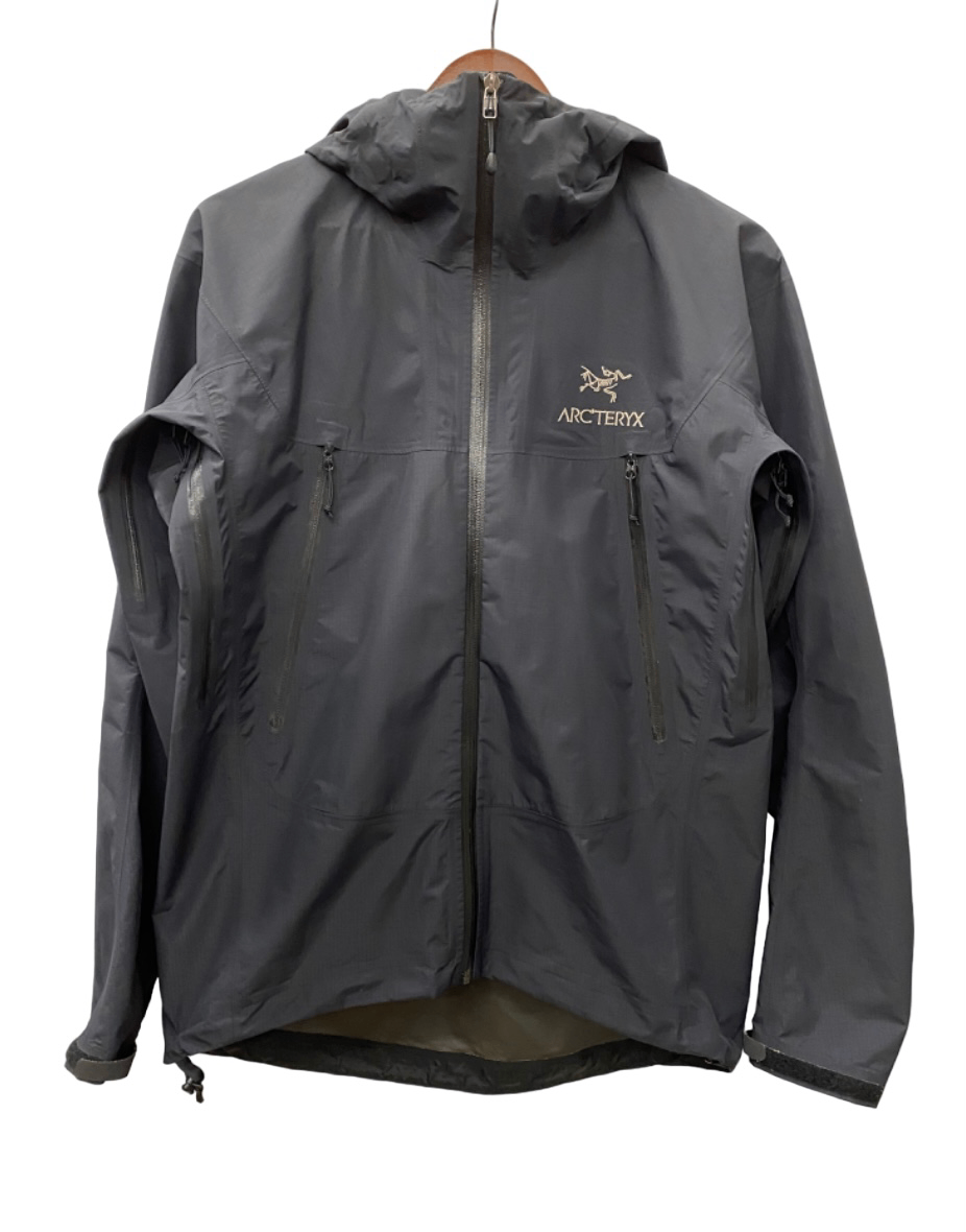 ARC'TERYX ブラックジャケット フード付き アークテリクス ARC