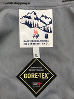 アベイシングエイプ A BATHING APE GORE-TEX ゴアテックス SNOW BOARD JACKET マウンテンパーカー カモフラ ロゴ 刺繍 KHAKI 緑 001HJ9801017 XL ジャケット カモフラージュ・迷彩 カーキ 104MT-756