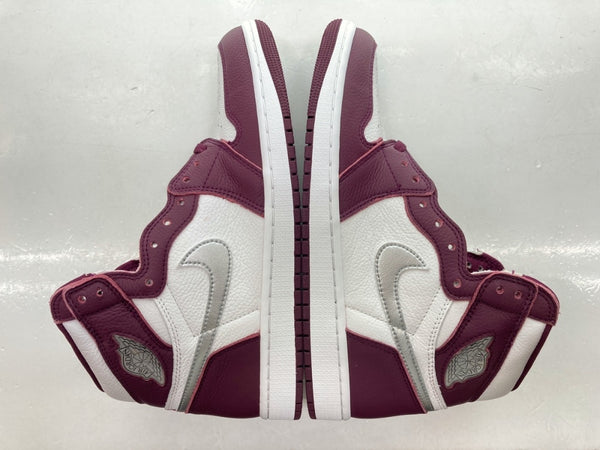 ナイキ NIKE 21年製 AIR JORDAN 1 RETRO HIGH OG BORDEAUX エア ジョーダン レトロ ハイ ボルドー AJ1 白 赤紫 555088-611 メンズ靴 スニーカー ホワイト 28cm 104-shoes527