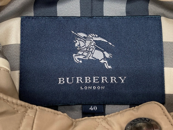 バーバリー Burberry ロンドン LONDON 三陽商会 ダッフルコート トグル ナイロン フーディ キルティング 裏地ノバチェック BEIGE  B1C08-263-50 コート ベージュ SIZE40 104LT-219