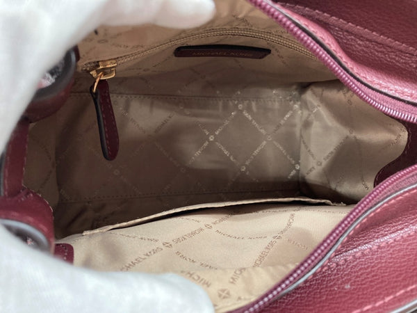 マイケル・コース MICHAEL KORS HAMILTON サッチェル スモール MK シグネチャー ロックチャーム ショルダーバッグ ハンドバッグ クロスボディ BROWN 茶色 ボルドー BORDEAUX  35F1GHMS2B150 バッグ レディースバッグ 2way・3wayバッグ 総柄 ブラウン 104B-47