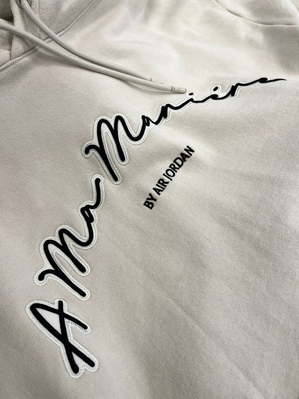 ジョーダン JORDAN × AMM アママニエール ロゴ刺繍 フーディ パーカー ライトオールウッドブラウン FQ8956-104 XL パーカ ベージュ LLサイズ 101MT-4141