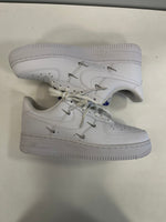 ナイキ NIKE Women's Air Force 1 Low ’07 LX Sisterhood CHROME LUEX ナイキ ウィメンズ エアフォース1 ロー ’07 LX シスターフッド CT1990-100 レディース靴 スニーカー ホワイト 25cm 101sh-2391