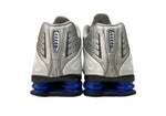 ナイキ NIKE 24年製 SHOX R4 METALLIC SILVER ショックス メタリック シルバー ローカット シューズ 白 青 銀 HQ1988-100 メンズ靴 スニーカー ホワイト 27.5cm 104S-839