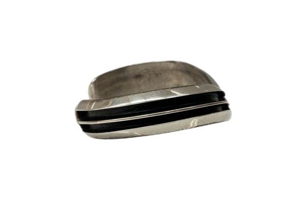 トムホーク TOM HAWK 2 LINE V SHAPED BANGLE ライン シェイプ