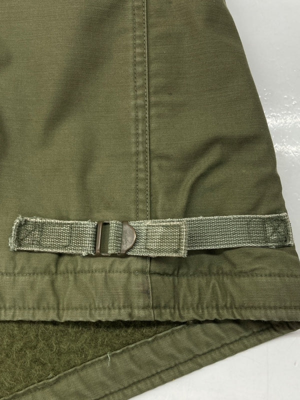 ミリタリー Military Item A-2 DECK JACKET デッキ ジャケット US ARMY アーミー アウター ヴィンテージ ミリタリー 42-44 緑 ジャケット ロゴ カーキ Lサイズ 104MT-824