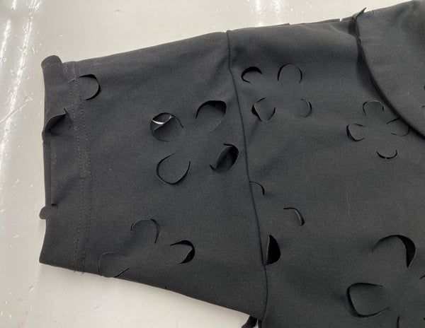 コムデギャルソン COMME des GARCONS コムコム AD2016 17SS パンチング ブラウス 丸襟 フラワーカッティング 花 日本製 BLACK 黒 RS-T002 半袖カットソー 総柄 ブラック XSサイズ 104LT-108