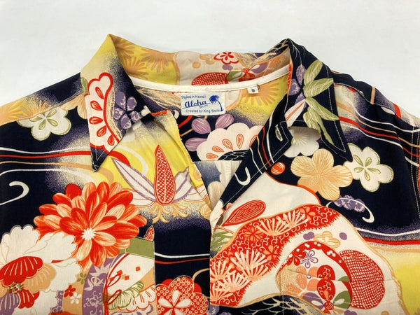 サンサーフ SUN SURF KING SMITH KIMONO DESIGN アロハシャツ 開襟 シャツ フロントボタン フラワー BLACK 黒 YELLOW 黄色 SS30690 半袖シャツ 花・植物 マルチカラー Sサイズ 104MT-371