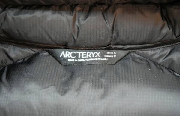 アークテリクス ARC'TERYX Cerium SV Hoody Men's セリウムSV ダウンジャケット 黒 14651-70889 ジャケット ブラック Sサイズ 103MT-1559