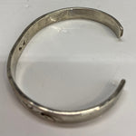 【曜日割引対象外】【中古】アリゾナフリーダム ARIZONA FREEDOM 太陽神 唐草 石付き メンズジュエリー・アクセサリー バングル シルバー 201goods-795 VB