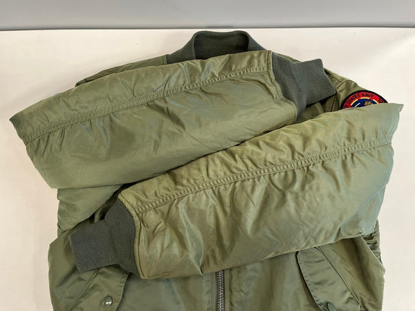 アルファインダストリーズ ALPHA INDUSTRIES ×TOP GUN トップガン  MA-1 フライトジャケット AA050728-1 ジャケット カーキ Mサイズ 101MT-4953