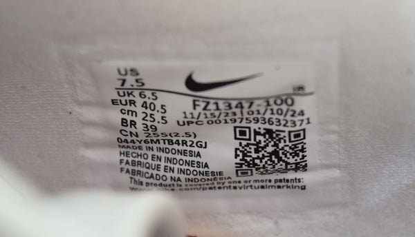 ナイキ NIKE Cortez QS PRM Forrest Gumpコルテッツ QS PRM スニーカー FZ1347-100 メンズ靴 スニーカー ホワイト 25.5cm 103S-1162