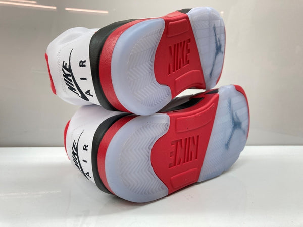 ナイキ NIKE 25年製 AIR JORDAN 5 FIRE RED BLACK TONGUE エア ジョーダン ファイヤー レッド ブラックタン AJ5 シューズ 白 赤 黒 HQ7978-101 メンズ靴 スニーカー ホワイト 27cm 104S-1026