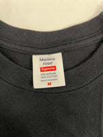 シュプリーム SUPREME ×Martine Rose Lee Scratch Perry Tee 24AW マーティンローズ リースクラッチペリー プリントT 黒  Tシャツ ブラック Mサイズ 101MT-5351