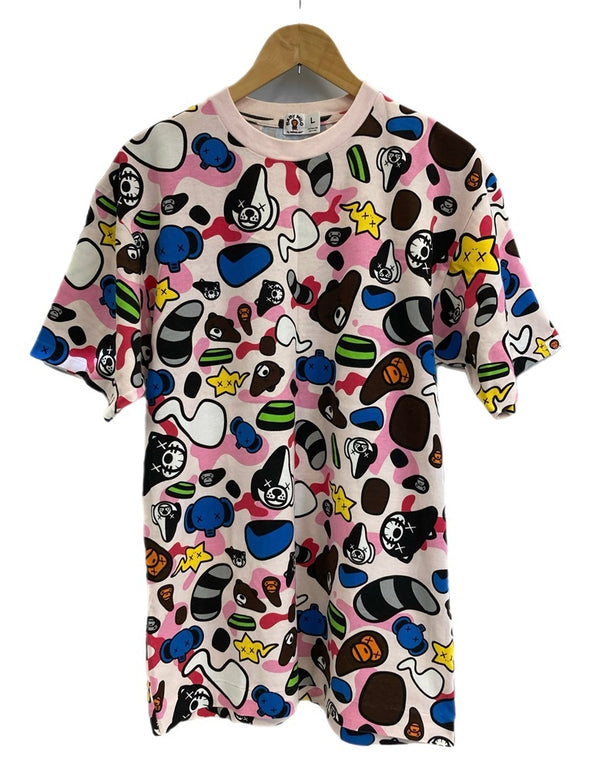 ア ベイシング エイプ A BATHING APE × KAWS カウズ animal kingdom アニマルキングダム BABY MILOマイロ  Tシャツ ピンク Lサイズ 101MT-3452