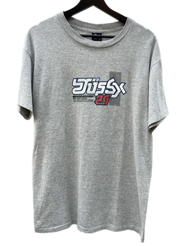 ステューシー STUSSY OLD オールド 紺タグ 90's USA製 ワールドツアー THE NEXT LEVEL ミレニアム限定 半袖 カットソー クルーネック アイコニック ロゴ GRAY 灰色 Tシャツ プリント グレー Lサイズ 104MT-1776