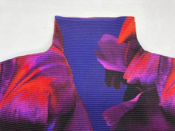 イッセイミヤケ ISSEY MIYAKE ミー me グラデーション シアー トップス ボックスプリーツ BOX PLEATS ポリエステル フィリピン製 パープル系 MULTI COLOR MI01FJ241 長袖カットソー マルチカラー 104LT-238