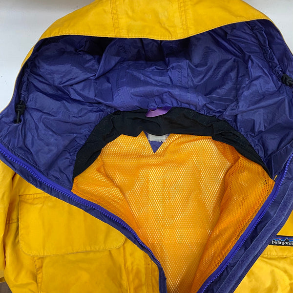 【曜日割引対象外】 パタゴニア PATAGONIA 90's skanorak jacket ナイロン アノラックパーカー ジャケット イエロー Lサイズ 201MT-4794 VB