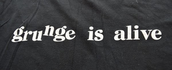 アンダーカバー UNDERCOVER 魔女期 グランジ・イズ・アライブ プリント 半袖Tシャツ 黒 Tシャツ ブラック Mサイズ 103MT-2393