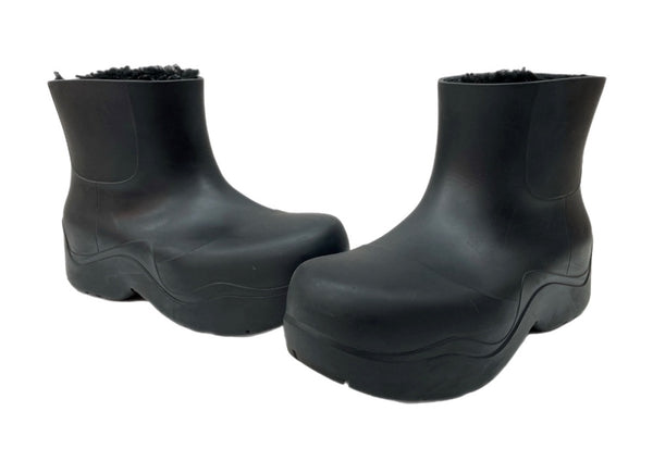 ボッテガヴェネタ BOTTEGA VENETA PUDDLE BOOT パドル ブーツ レイン ショート シューズ 内側ボア 長靴 黒 676889 V1BM0 1000 メンズ靴 レインシューズ・長靴 ブラック サイズ 42 104S-978