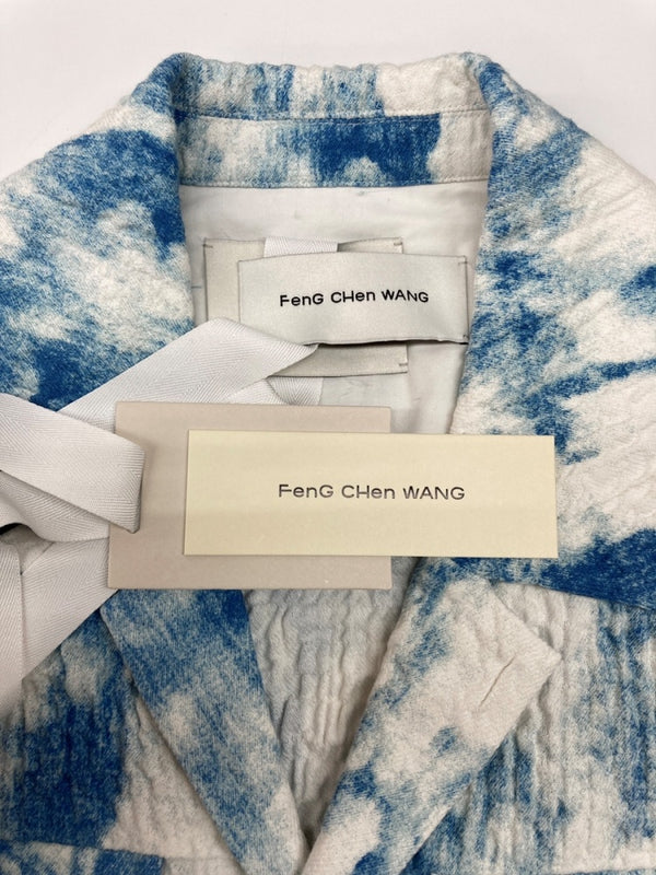 フェンチェンワン Feng Chen Wang TRUCKER JACKET トラッカー ジャケット タイダイ ストレッチ ボタン アウター 白 青 FUS17JK23 ジャケット 総柄 ホワイト Mサイズ 104MT-2105