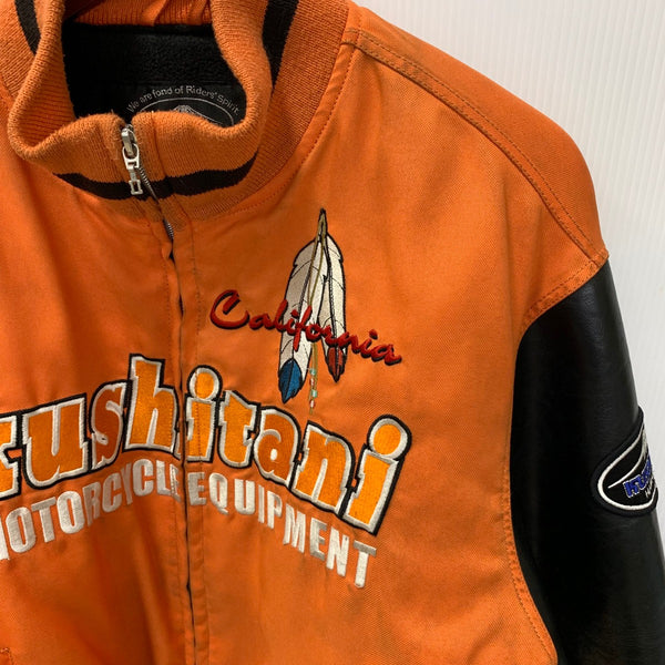【曜日割引対象外】 クシタニ KUSHITANI ライディングジャケット スタジャン レザー ライダースジャケット ジャケット オレンジ Lサイズ 201MT-4144 VB