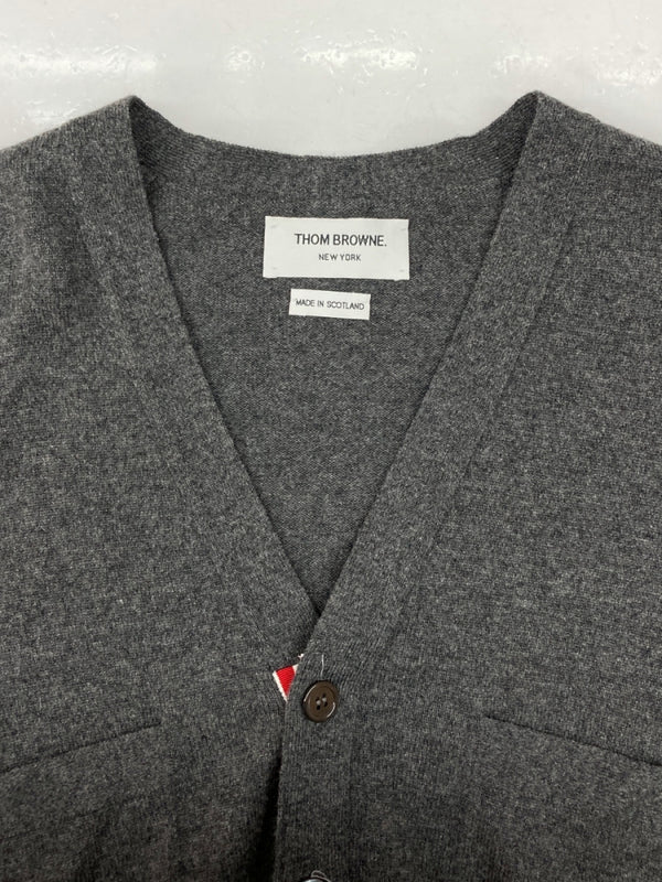 トムブラウン THOM BROWNE 4BAR CASHMERE CARDIGAN ライン カシミア カーディガン Vネック ボタン 灰 MKCS01A00011 サイズ 1 カーディガン ライン グレー 104MT-1085