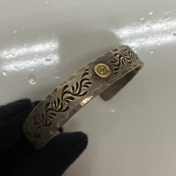 【曜日割引対象外】 【中古】ワンズワーカー ONE'S WORKER 唐草 金メタル メンズジュエリー・アクセサリー バングル シルバー 201goods-685 VB