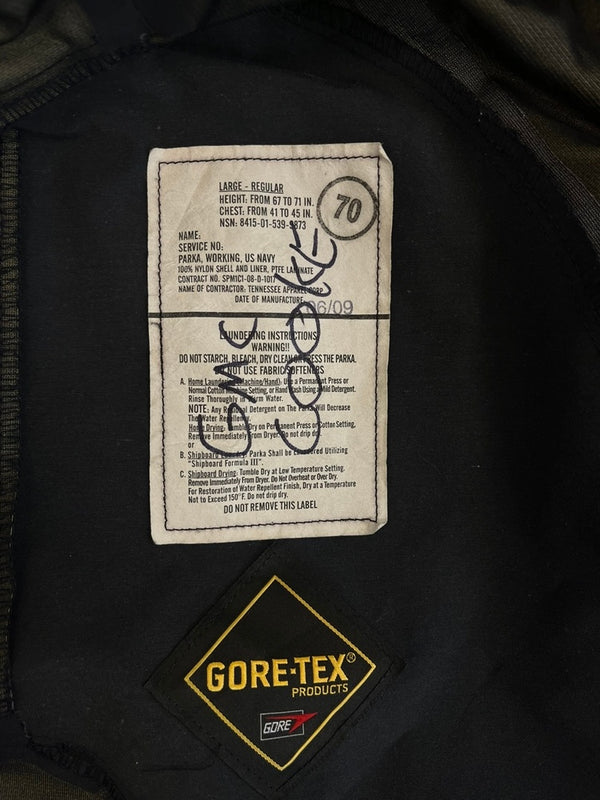 ミリタリー military PARKA WORKING US.NAVY デジカモ カモフラ 迷彩 ゴアテックスパーカー GORE-TEXパーカー  Large-Regular ジャケット ネイビー 101MT-4983