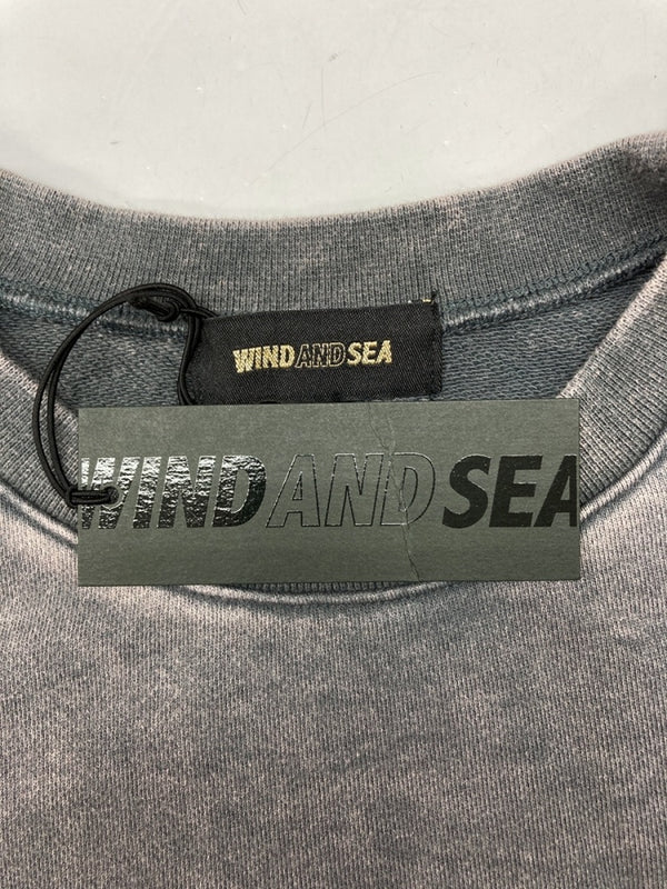 ウィンダンシー WIND AND SEA SEA CHENILLE EMB SULFUR CREW NECK シー シェニール サルファー クルー ネック ヴィンテージ加工 灰色 WDS-O-SIG-24-Q2-CS-01 スウェット ロゴ グレー XLサイズ 104MT-581