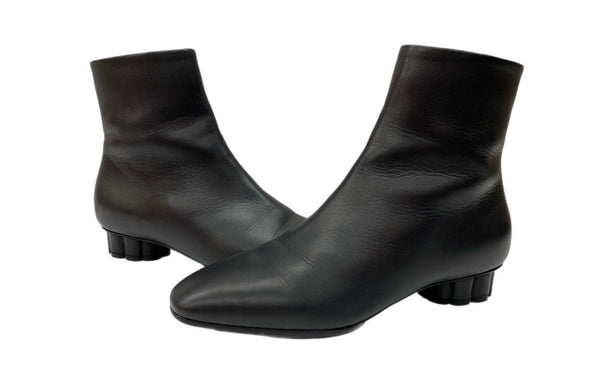 サルヴァトーレフェラガモ Salvatore Ferragamo ショートブーツ ポインテッドトゥ ブロックヒール サイドジップ レザー MADE IN ITALY イタリア製 BLACK 黒 YR 12859 レディース靴 ブーツ その他 ブラック SIZE 4 1/2 104S-918