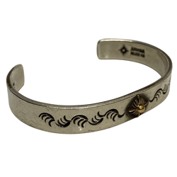 【曜日割引対象外】 【中古】アリゾナフリーダム ARIZONA FREEDOM K18 太陽神 唐草 平打ち メンズジュエリー・アクセサリー バングル シルバー 201goods-691 VB