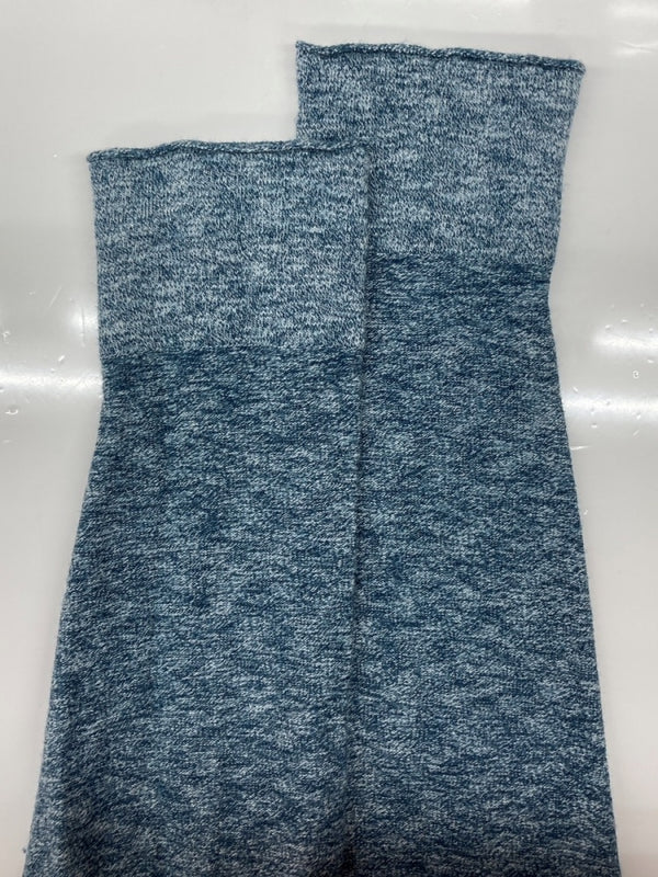 ストーンアイランド STONE ISLAND CNECNECK KNIT クルーネック ニット パッチ プルオーバー 薄手 セーター 青 6915544B2 セーター ロゴ ブルー Sサイズ 104MT-1874