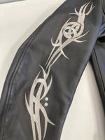 カドヤ KADOYA RADS シングルライダース レザージャケット トライバル刺繍　黒 KJXTL-366 ジャケット ブラック Lサイズ 101MT-3932
