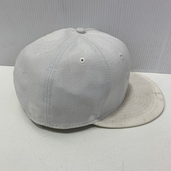 【中古】シュプリーム SUPREME NEW ERA コラボ ボックスロゴ 7 5/8 帽子 メンズ帽子 キャップ ホワイト 201goods-666