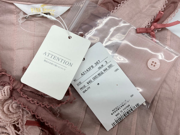 ピンクハウス PINKHOUSE 24AW ローズレース使い フード付 長袖 ブラウス ボレロ フリルスリーブ リボン ミニサテン ピコフリル レース ティアード ROSE コットン 綿 ロリータ ゴスロリ PINK A2143FB 367 カーディガン 花 ピンク 104LT-245