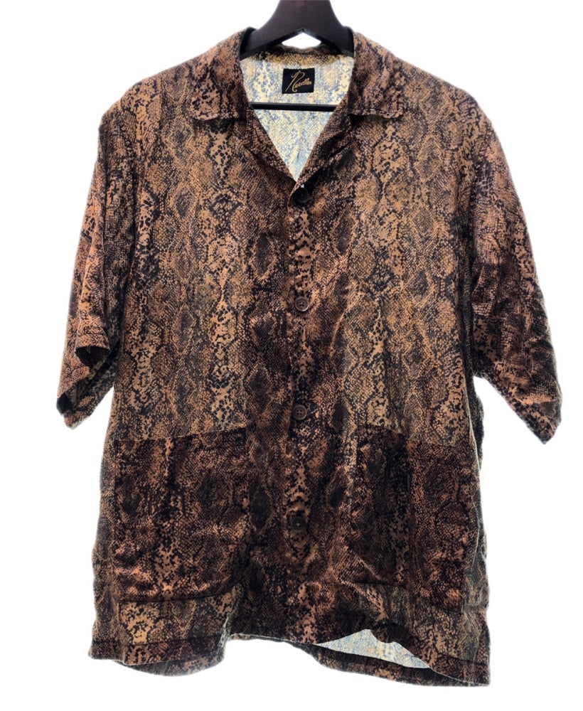 ニードルス Needles CABANA SHIRT PYTHON PT カバナシャツ オープンカラー 開襟 パイソン柄 IN169 半袖シャツ 総柄  ブラウン Mサイズ 104MT-84