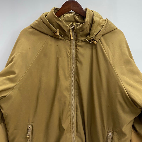 【曜日割引対象外】 ワイルドシングス WILDTHINGS プリマロフト ハッピースーツ コヨーテカラー USA製 ジャケット ベージュ Sサイズ 201MT-4714 VB