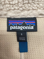 パタゴニア PATAGONIA CLASSIC RETRO-X VEST クラシック レトロ ベスト フリース 薄茶色 23048FA20 ベスト ロゴ ベージュ Sサイズ 104MT-621