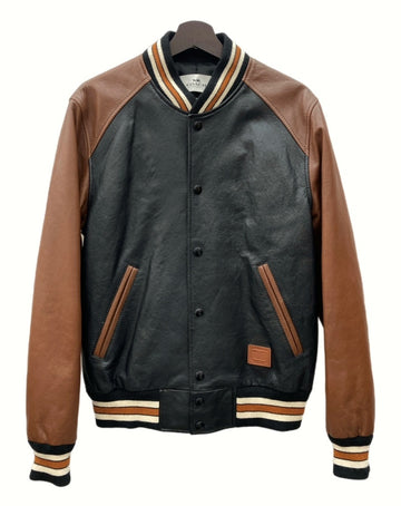 コーチ COACH LEATHER VARSITY JACKET レザー バーシティ ジャケット スタジャン アウター 茶色 黒 F87443 ジャケット ロゴ ブラック Mサイズ 104MT-864