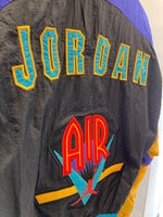 ジョーダン JORDAN NIKE AIR JORDAN FLIGHT NOSTALGIA フライトノスタルジア ナイロンジャケット BV5450-010 XS ジャケット ブラック SSサイズ 101MT-3285