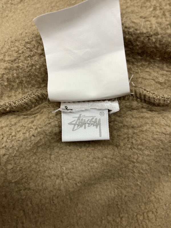 ステューシー STUSSY STOCK LOGO MOCK HALF ZIP ハーフ ジップ スウェット トレーナー 胸ロゴ 薄茶色 スウェット ロゴ ベージュ XLサイズ 104MT-762