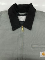 カーハート Carhartt WIP OG DETROIT JACKET デトロイト ジャケット キルティング ダック ジップアップ ワーク アウター スモークグリーン 緑 ジャケット ロゴ グリーン XLサイズ 104MT-1960