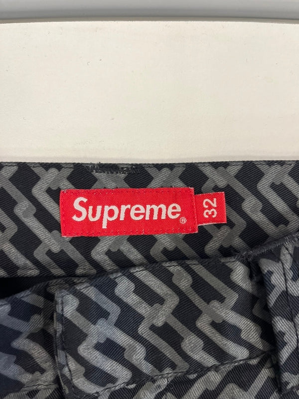 シュプリーム SUPREME Chain S Logo Work Pant Sロゴ ワークパンツ ボトムスその他 ブラック サイズ32 101MB-757