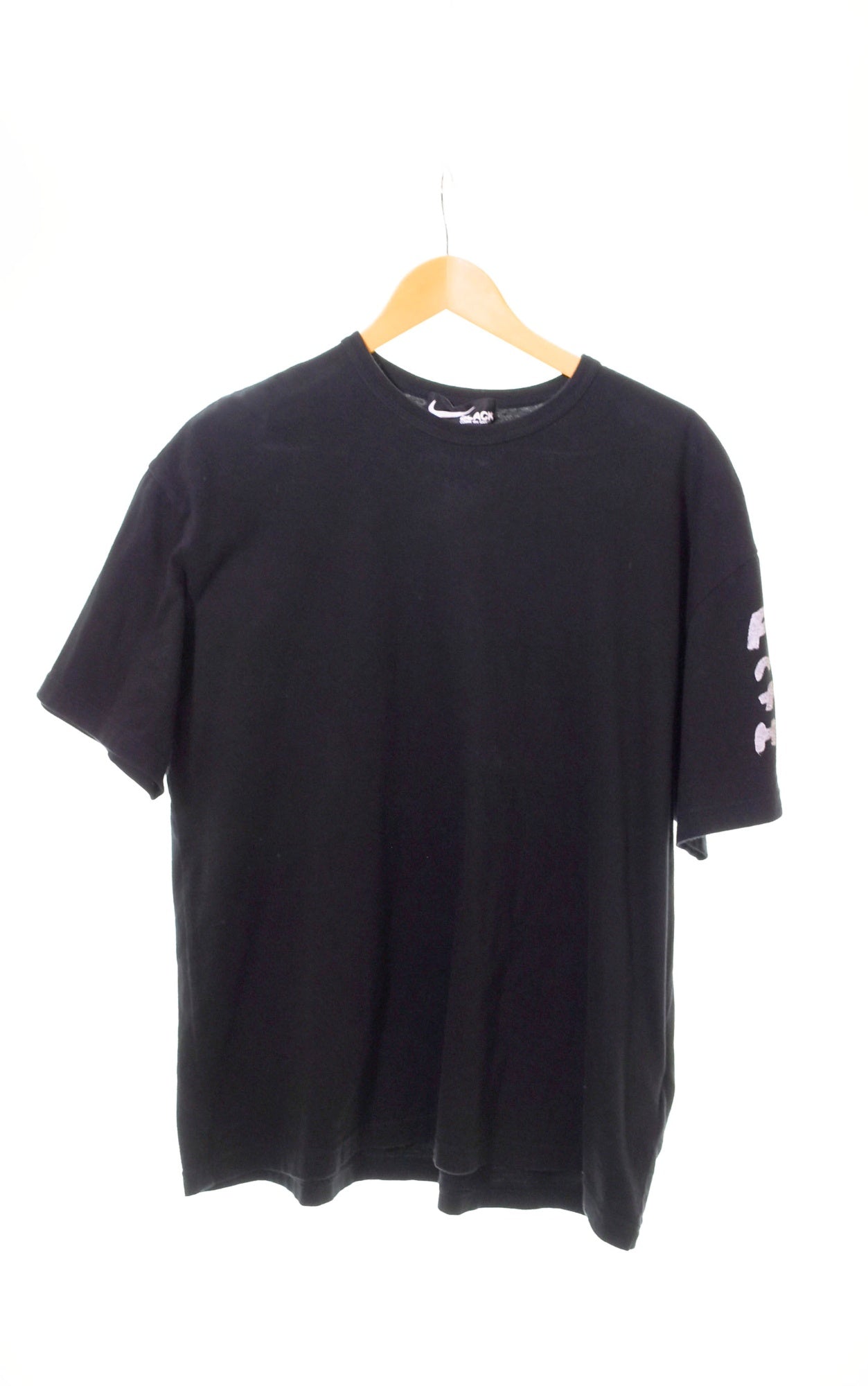 ブラックコムデギャルソン BLACK COMME des GARCONS NIKE 23SS オーバーサイズ スリーブ メッセージプリント 半袖Tシャツ  黒 1K-T102 Tシャツ プリント ブラック Sサイズ 103MT-588 | 古着通販のドンドンサガール