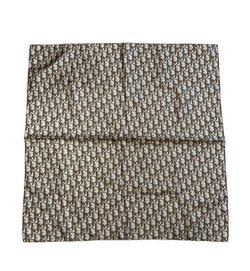 クリスチャンディオール Christian Dior トロッター柄 総柄 大判シルクスカーフ イタリア製 茶 マフラー・スカーフ レディーススカーフ ブラウン 101G-239