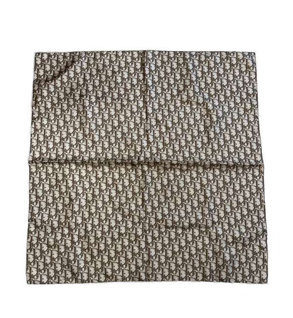 クリスチャンディオール Christian Dior トロッター柄 総柄 大判シルクスカーフ イタリア製 茶 マフラー・スカーフ レディーススカーフ ブラウン 101G-239